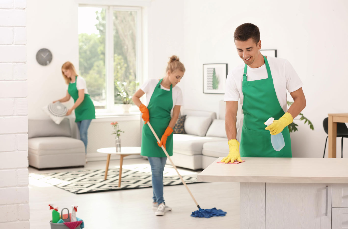 957512house-cleaning